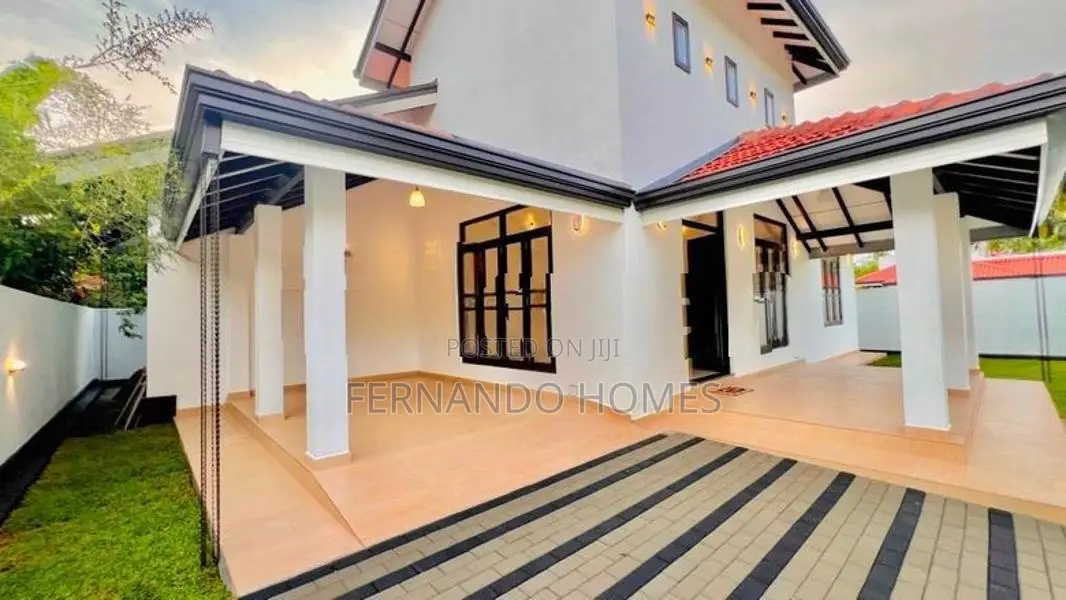 Nicely Built Fully Completed Good Single Storey House Sale in Negombo