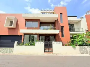 4BR House for sale in Thalawathugoda