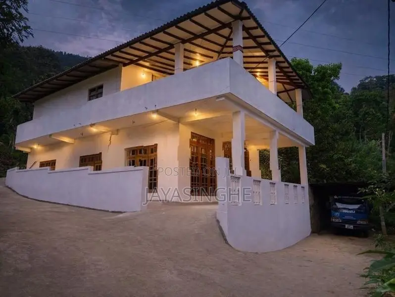 5BR House on 34 perches, Wathuliyadda, Ampitiya Rd, Kandy