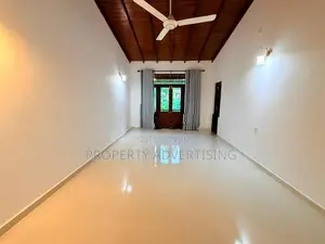 Battaramulla Lake Road 4 BR Brand New Luxury House for Sale