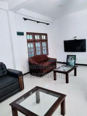 5BR House on 34 perches, Wathuliyadda, Ampitiya Rd, Kandy