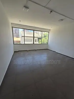 COMMERCIAL BUILDING OR RESIDENTIAL SPACE FOR RENT COLOMBO 4 CH2558
