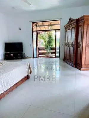 Metro Home - 03 Bedroom Unfurnished Apartment for Sale in Colombo 06