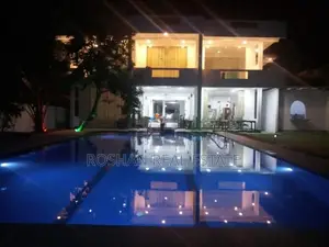 LUXURY HOTEL NEAR THE RIVER & BEACH FOR RENT BENTOTA AJ2570