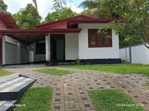 SINGLE STORY 03 BEDROOM 12 PERCH BRAD NEW HOUSE FOR SALE