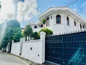 Nugegoda Luxury House For Sale In Prime Location