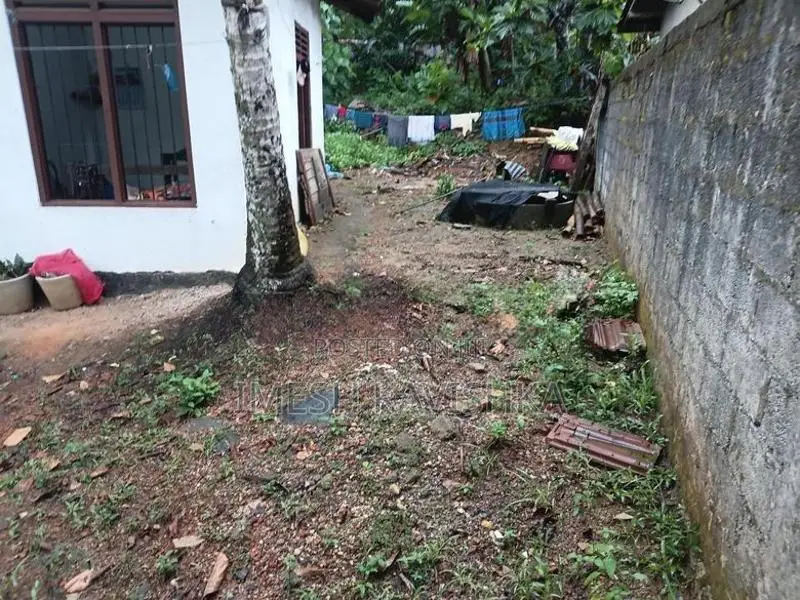 ඉඩමක් විකිණීමට Kapugoda