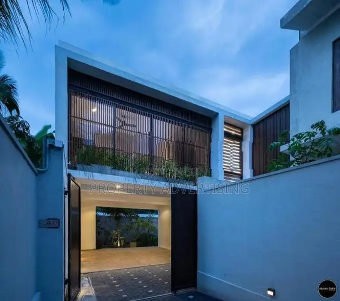 Pannipitiya 4 BR Architecture Thalawathugoda House For Sale