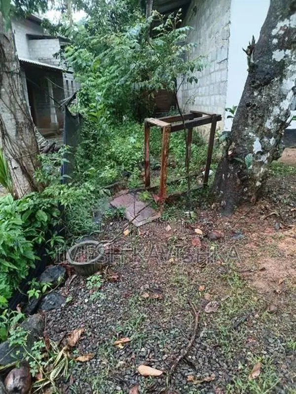 ඉඩමක් විකිණීමට Kapugoda