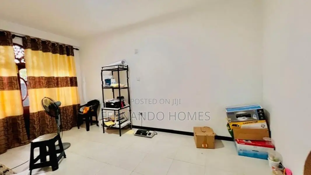 3 Bed Rooms Good House For Sale In Negombo
