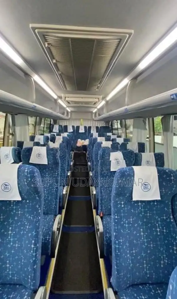 Snowfox Motor Coach 2015