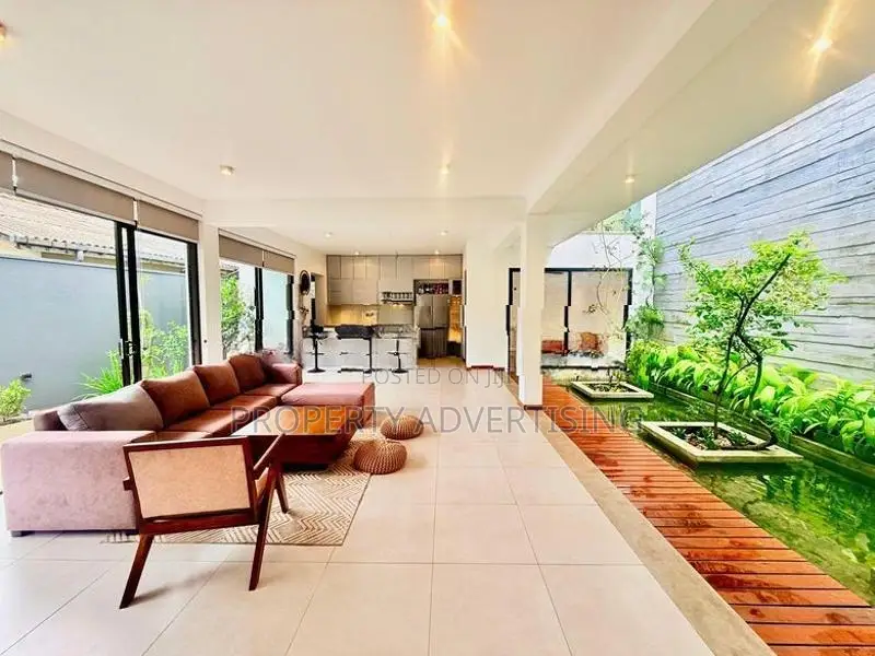 Pannipitiya 4 BR Architecture Thalawathugoda House For Sale