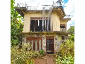 Two-Storey House for Sale in Wathurakumbura Road, Kiribathkumbura.