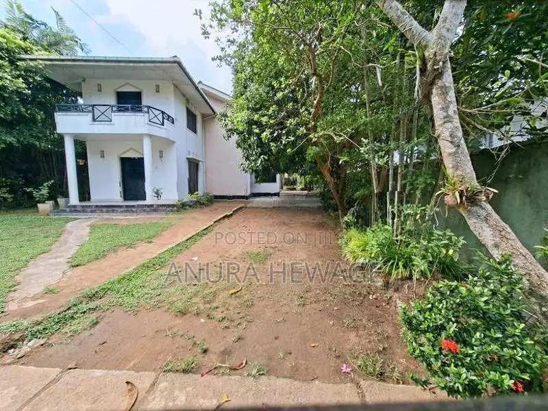 කොට්ටාව මාර්ගයට මුහුණලා පිහිටා ඇති ඉඩමක් විකිණීමට. (ID : KOTT004S)