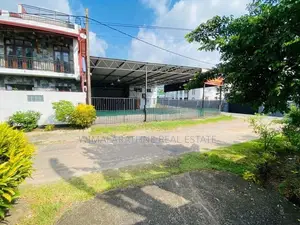 Land with House for Sale in Piliyandala 100M to Bus Root WR0520