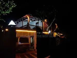 Galle : 4-BR (10P) 2-Storey House for Rent