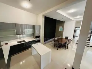 Luxurious 4-Bedroom House for Sale Thalawathugoda
