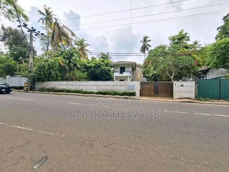 Commercial Land for Sale Kottawa, facing main Road. (ID : KOTT004)
