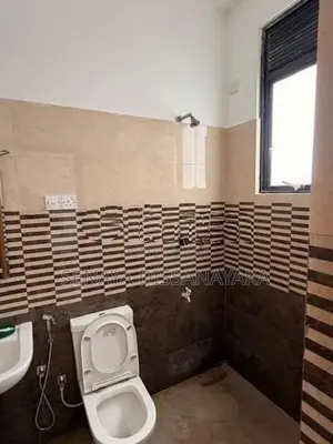 Rooms for Rent Moratuwa Female