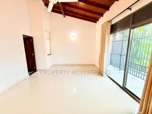 4 BR Luxurious Thalawathugoda Brand New House for Sale