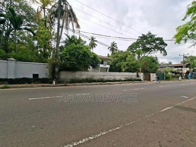 Commercial Land for Sale Kottawa, facing main Road. (ID : KOTT004)
