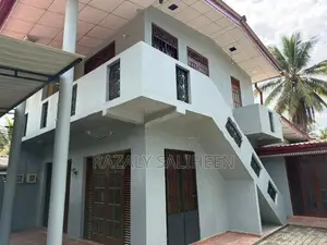 Two Story House for Sale in Wellampitiya (10 Perch)