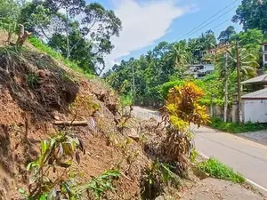 Valuable Commercial Land for Sale in Pilimathalawa.