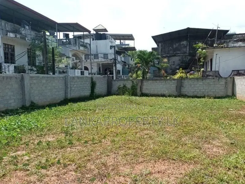 Prime Land for Sale Peliyagoda, Negombo Road.