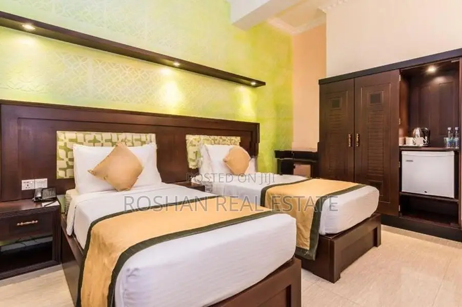 FULLY FURNISHED SUPER LUXURY HOTEL FOR RENT MOUNT LAVANIA UW2584