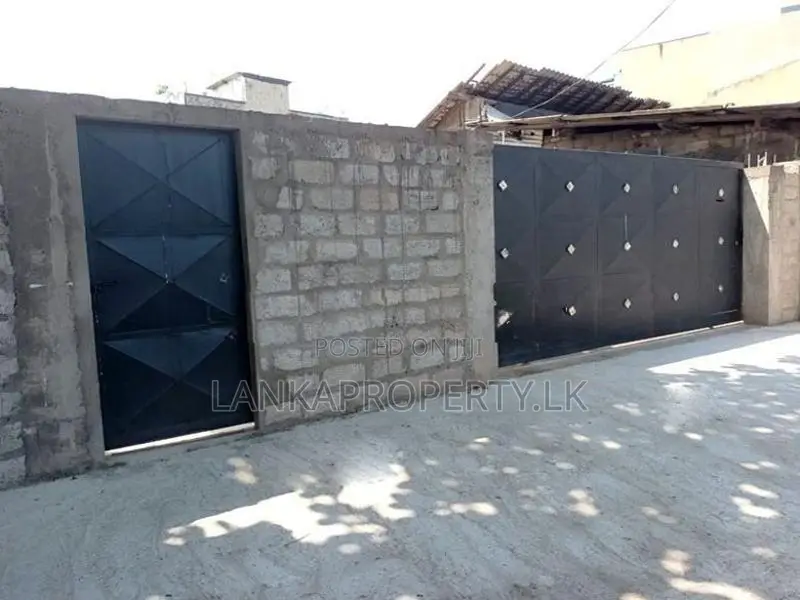 Prime Land for Sale Peliyagoda, Negombo Road.