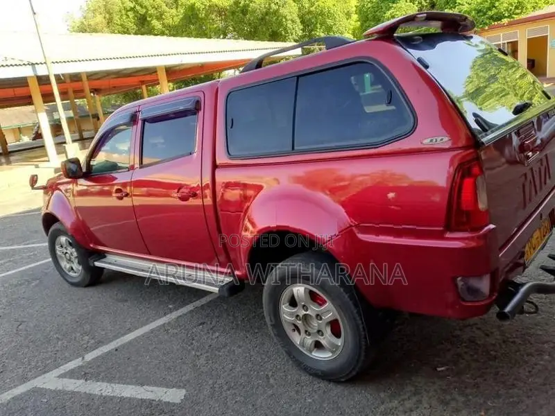 Tata Xenon 2011