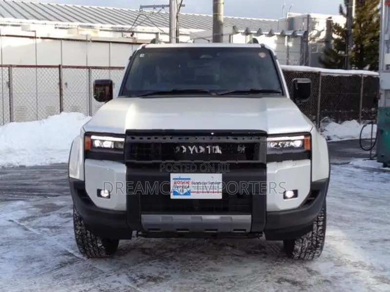 Toyota Land Cruiser Prado 250 ZX 2025