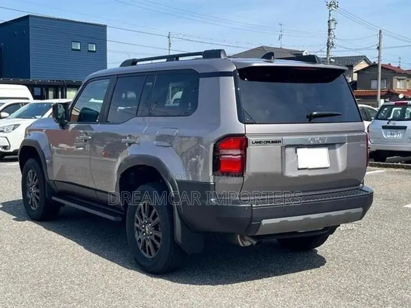 Toyota Land Cruiser Prado 250 VX 2026