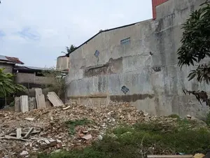 Land - Close to Cargills Food city Wellampittiya