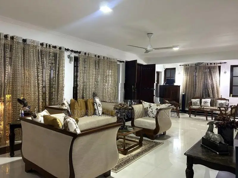 Stunning, specious, luxury two story house for sale in Pitakotte - Kot