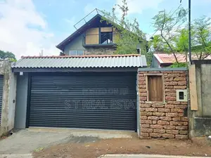 Newly Build Luxury Villa For Sale in Kesbewa