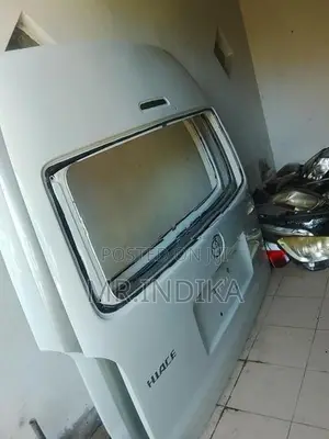 Toyota kdh dicky door