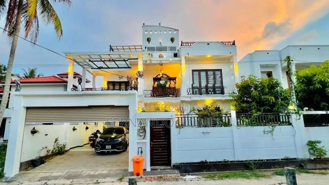 Immediatley Selling Box Modern Solar Power AC Luxury House Sale Negomb