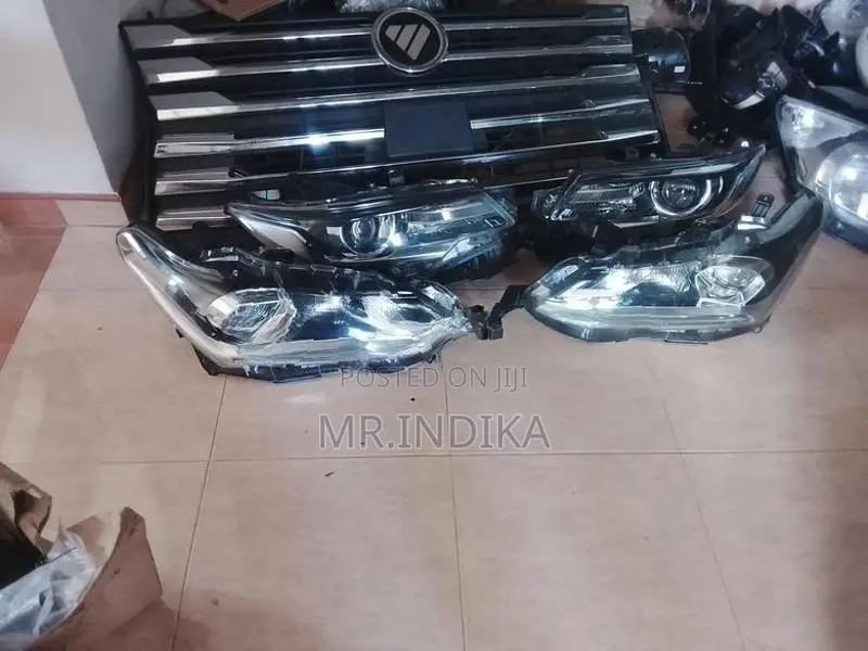 Toyota axio head light 597
