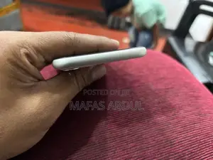 Apple iPhone 11 256GB (Used)