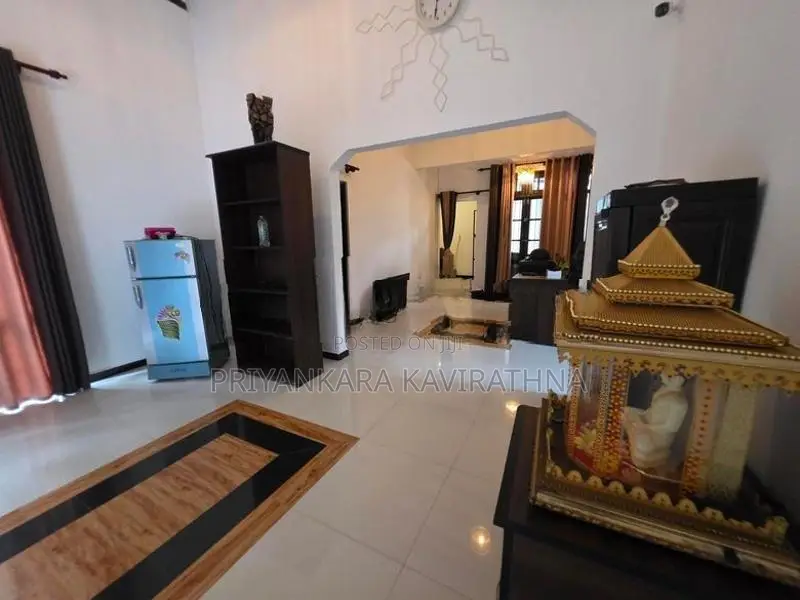 බන්ඩාරගම ටවුමට නුදුරු පර්චස් 12.5 ක අලංකාර නිවස විකිනීමට - මැදගම