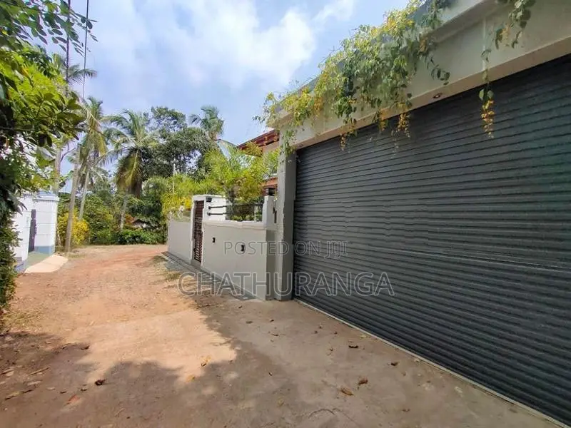 Brand New Houses for Sale Kadawatha
