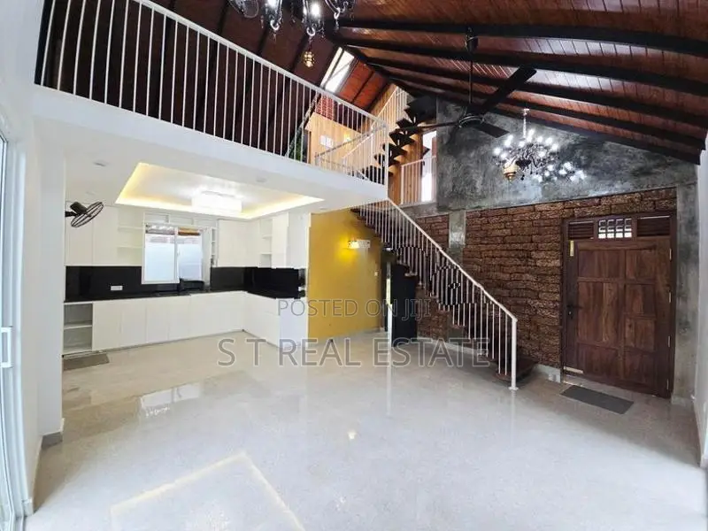 Newly Build Luxury Villa For Sale in Kesbewa