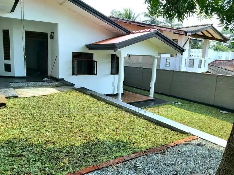 House For Sale | Athurugiriya 4 BR