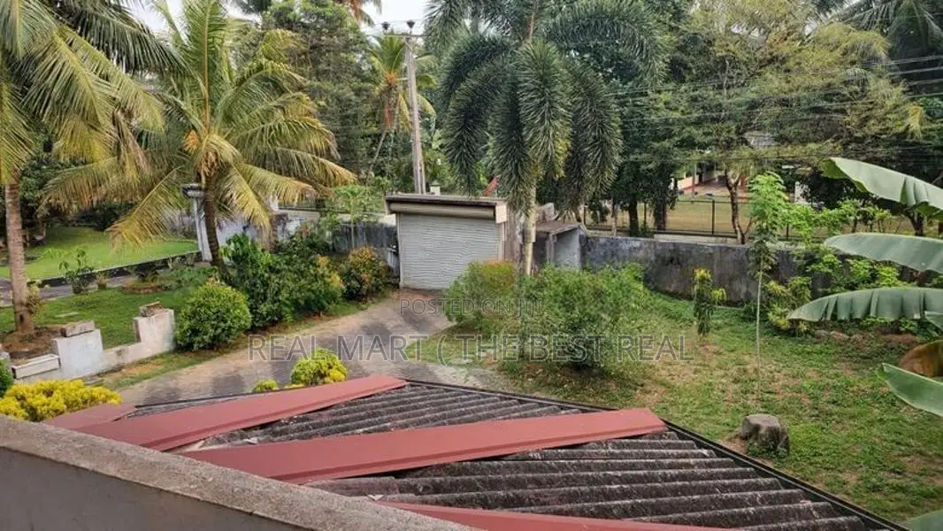 Bandaragama : 6-BR (33P) Modern House for Sale