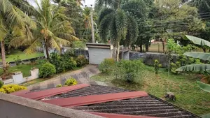 Bandaragama : 6-BR (33P) Modern House for Sale