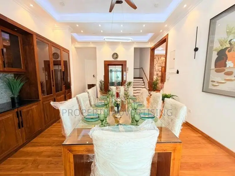 Pelawatta Newly Build Fully Furnished 3 Storey House for Sale