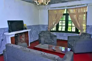 Bungalow for Sale in Nuwara Eliya – Scenic Hill Country Retreat