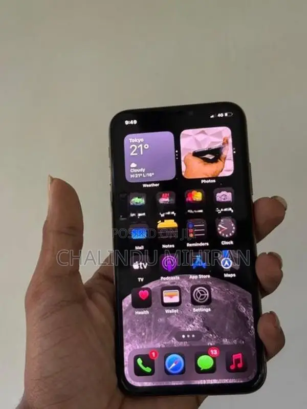 Apple iPhone XS 64GB (Used)