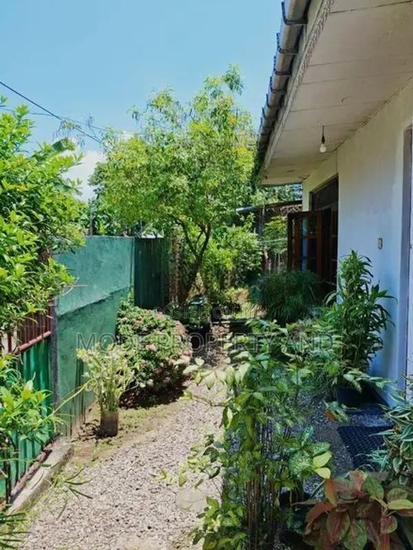 House for Sale in Rathmalana